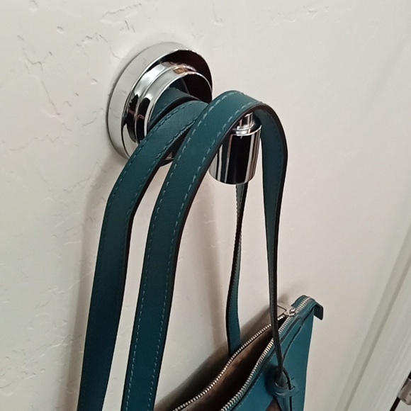 Michael kors purse - Picture 4 of 11